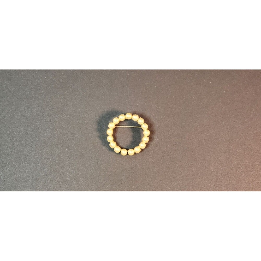 Vintage Circle Wreath Faux Pearl Brooch Gold Tone Backing Retro Dressy Beautiful